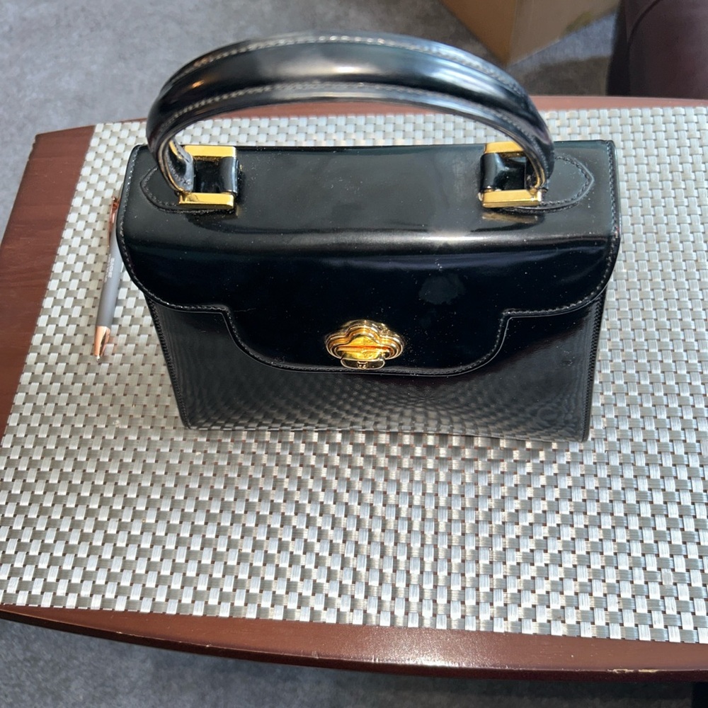 Bally One-handle handbag calfskin black leather Ladie H 7”x W 4”x D 9 Send Offer - Picture 4 of 11